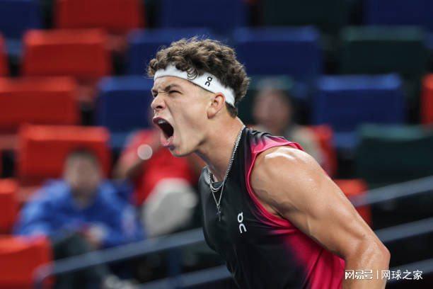 的犀利表现 的犀利表现