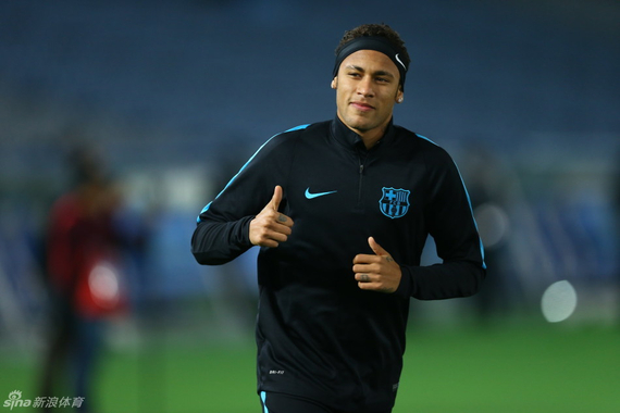 相比之下 相比之下