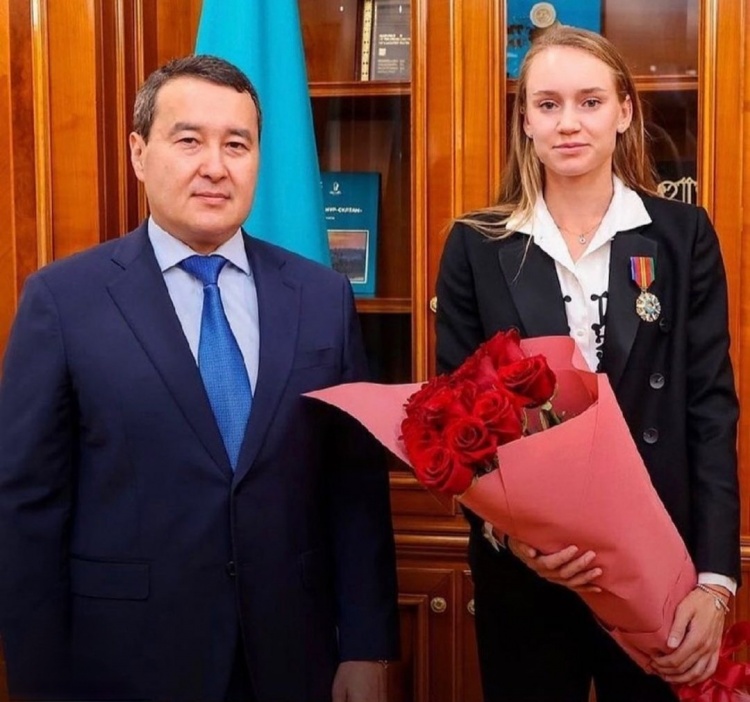 他们积累经 他们积累经