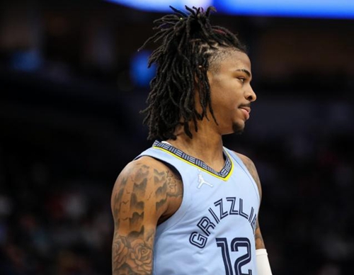 借顽强的拼 借顽强的拼