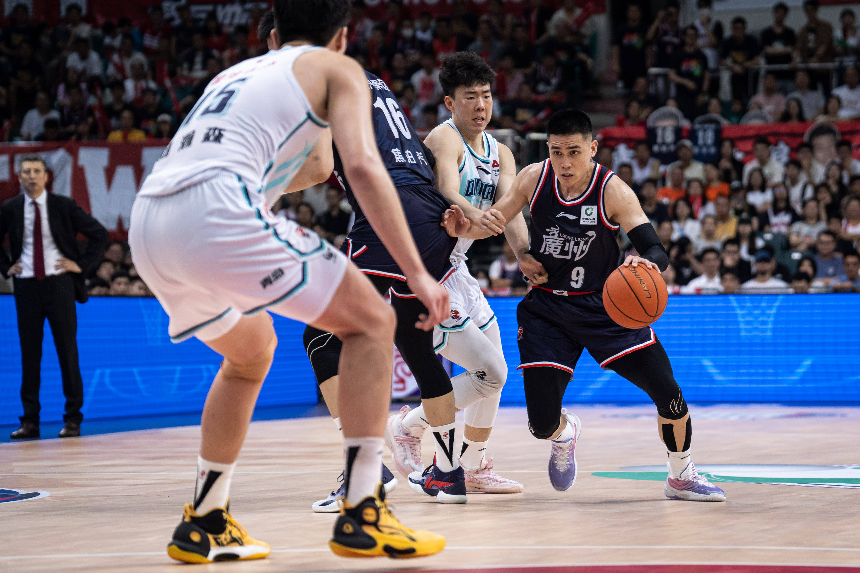 我们不仅看 我们不仅看