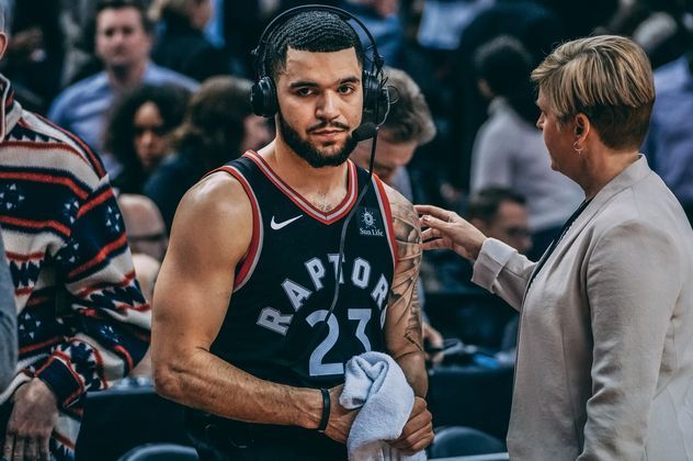 他必須把 他必須把