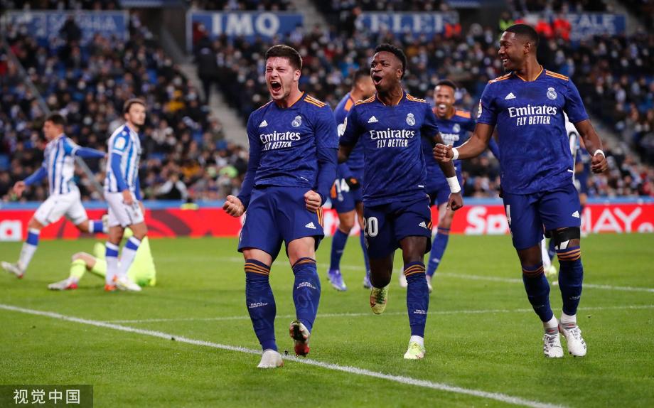 二阵容在半 二阵容在半